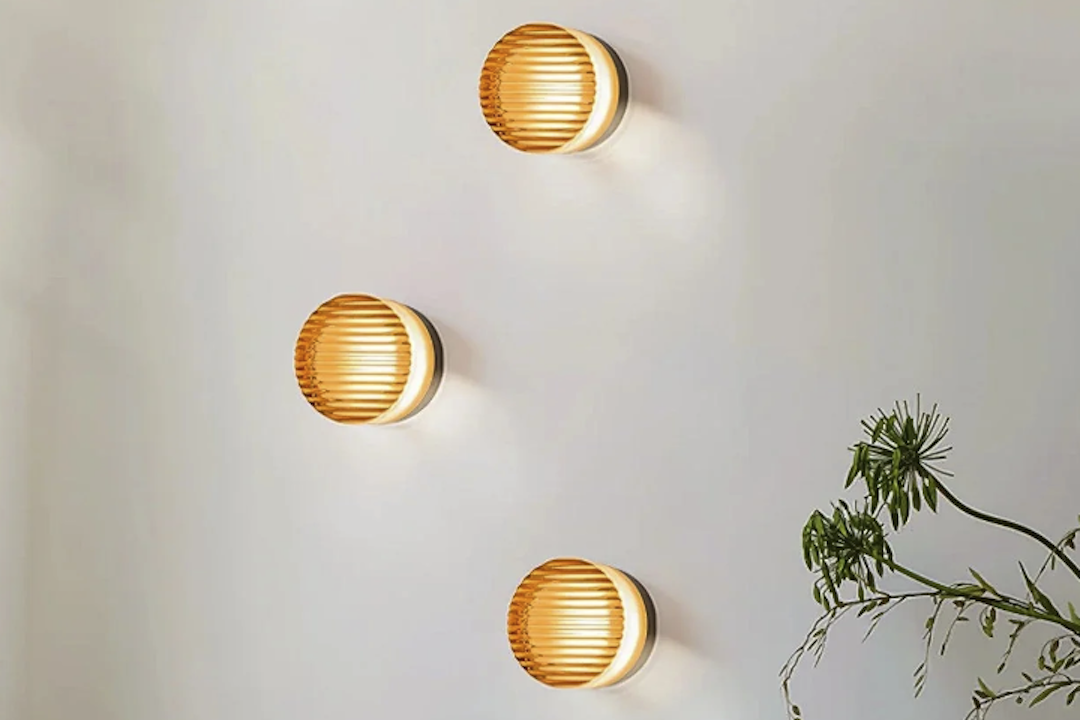 Enhance Your Space with a Modern Wall Lamp